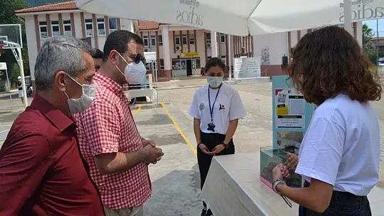 Kaymakam Fırat'tan Göcek Bilim Fuarı'na ziyaret