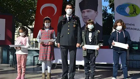 İstiklal Marşı'nın Kabulü bugün 100. kez kutlandı