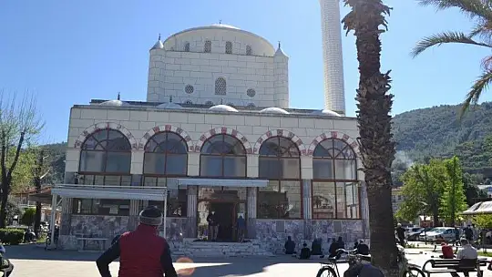 Mehmet Akif Ersoy ve Şehitlerimiz için mevlit-i şerif okutuldu