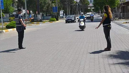 Kısıtlamanın ilk günü hareketli