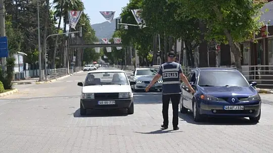 Kısıtlamanın ilk günü hareketli