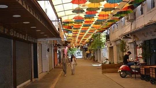 Kısıtlamanın ilk günü hareketli