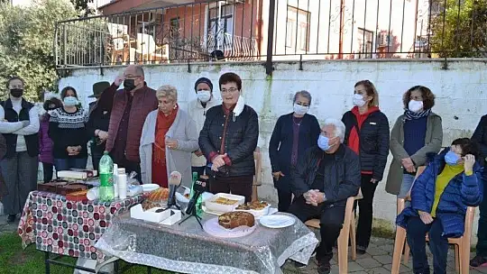 Mahalle halkının park sevinci