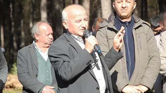 Muhtar Gözyaşlarına Boğuldu, 'Ağaçlarımızı Kesmeyin'