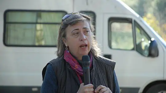 Muhtar Gözyaşlarına Boğuldu, 'Ağaçlarımızı Kesmeyin'