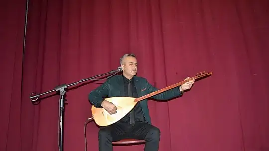 Türkülerin babası türkülerle anıldı