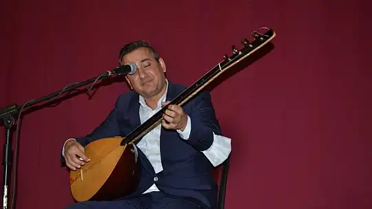 Türkülerin babası türkülerle anıldı