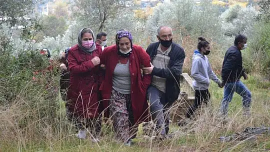 Bıçakla öldürülen anne toprağa verildi
