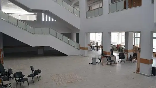 Mesleki Teknik Anadolu Lisesi yeni binasında