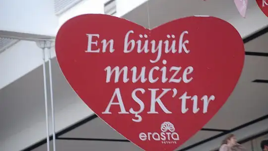 Tuğba Yurt, Fethiye'yi Salladı