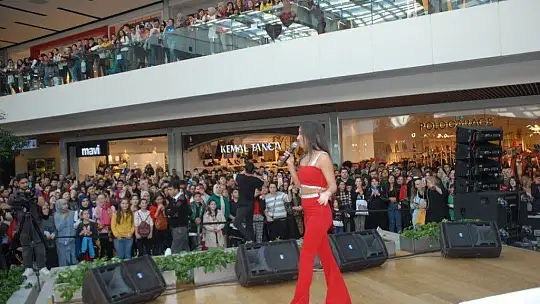 Tuğba Yurt, Fethiye'yi Salladı