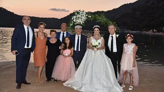 ÖZDEMİR VE AĞCA AİLELERİNİN EN MUTLU GÜNÜ