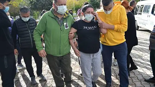 İzmir'de eski eşi tarafından öldürülen Fulya Öztürk, Fethiye'de toprağa verildi