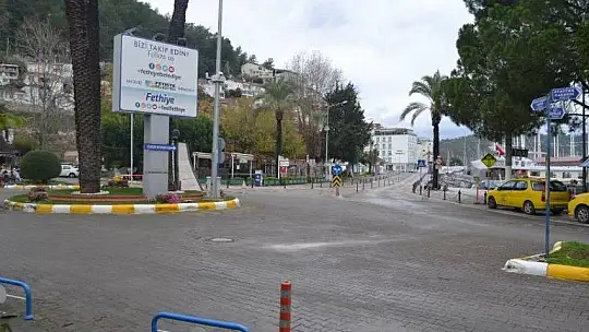 Kısıtlamadan muaf olanlar görevinin başındaydı