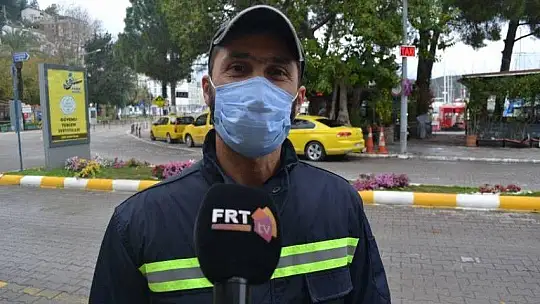 Kısıtlamadan muaf olanlar görevinin başındaydı