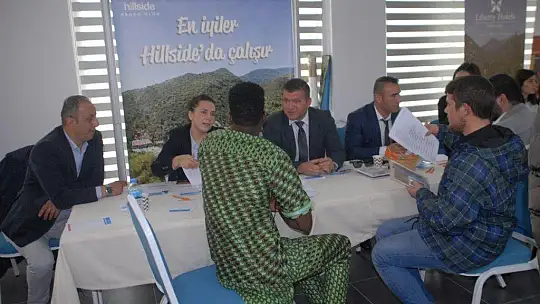 Sektör temsilcileri öğrencilerle buluştu