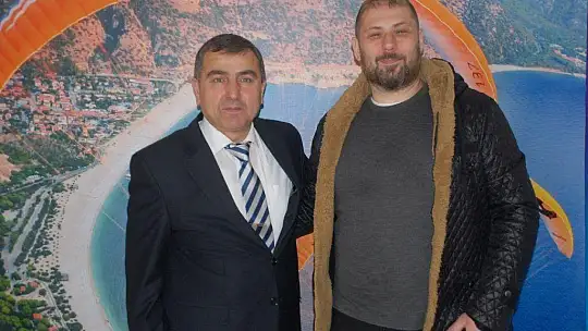 Şahiner 'Bin kişilik yurt yapımını takip ediyoruz'