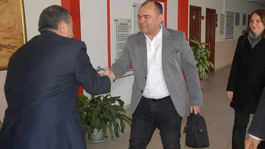 Şahiner 'Bin kişilik yurt yapımını takip ediyoruz'