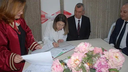 Sevgililer Gününde Türkmenistanlı Gelin