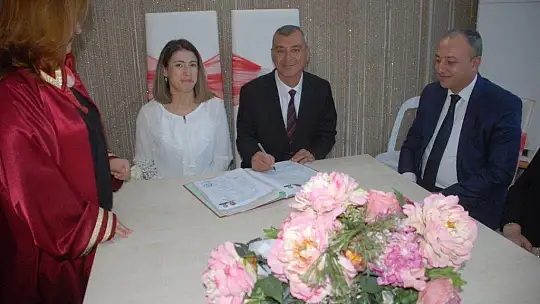 Sevgililer Gününde Türkmenistanlı Gelin