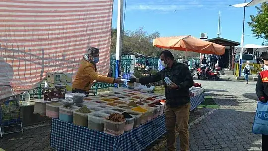 Pazar esnafından örnek davranış