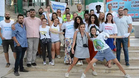 İslamafobinin önüne geçilmesi için 10 ülkeden 31 genç proje yürütüyor