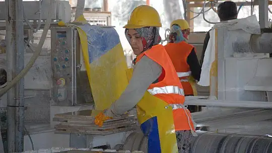 Seydikemerli Kadınlar Ekmeğini Taştan Çıkartıyor