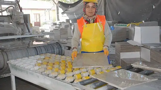 Seydikemerli Kadınlar Ekmeğini Taştan Çıkartıyor