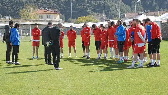 Fethiyespor Çıkış Arıyor 