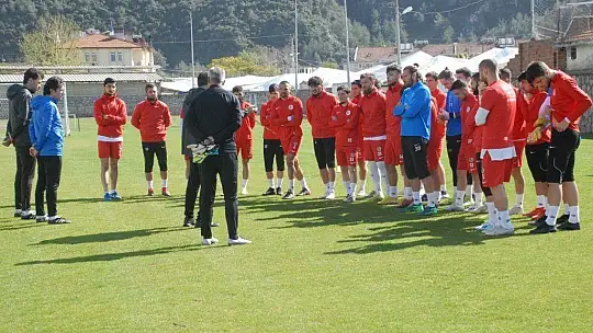 Fethiyespor Çıkış Arıyor 