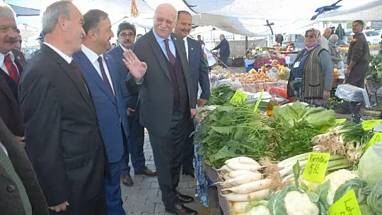 Bayraktar, ''Fethiye'nin üretici pazarı Türkiye'ye model olmalıdır''