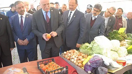 Bayraktar, ''Fethiye'nin üretici pazarı Türkiye'ye model olmalıdır''