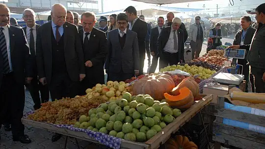 Bayraktar, ''Fethiye'nin üretici pazarı Türkiye'ye model olmalıdır''