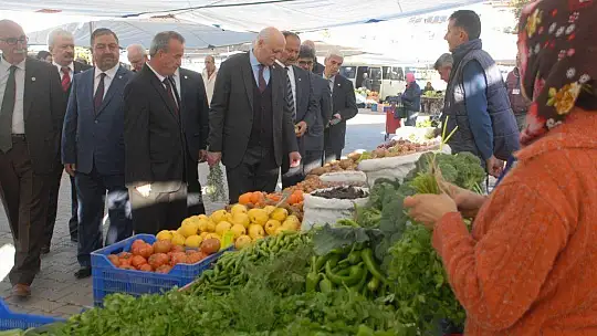 Bayraktar, ''Fethiye'nin üretici pazarı Türkiye'ye model olmalıdır''