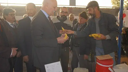 Bayraktar, ''Fethiye'nin üretici pazarı Türkiye'ye model olmalıdır''