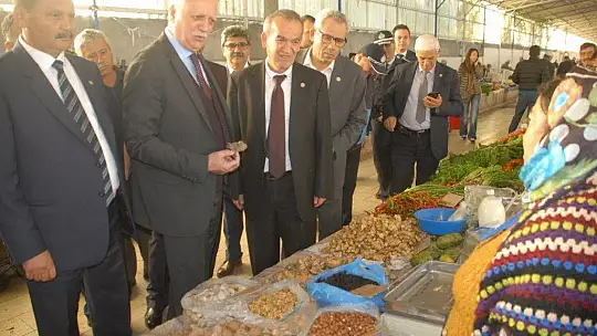 Bayraktar, ''Fethiye'nin üretici pazarı Türkiye'ye model olmalıdır''