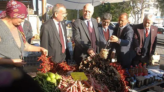 Bayraktar, ''Fethiye'nin üretici pazarı Türkiye'ye model olmalıdır''