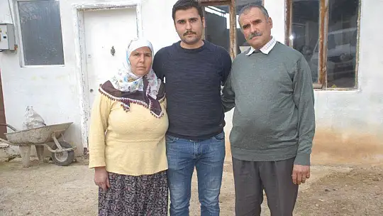 Bakan Akar'ı Nişan Törenine Bekliyorlar