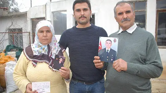 Bakan Akar'ı Nişan Törenine Bekliyorlar