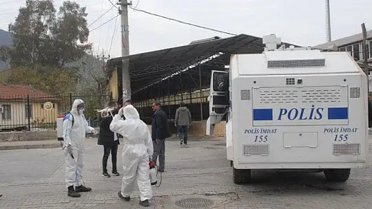 Fethiye'de TOMA'lı temizlik 