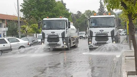 Fethiye'de TOMA'lı temizlik 