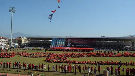 29 Ekim Cumhuriyet Bayramı Fethiye'de de coşkulu geçti