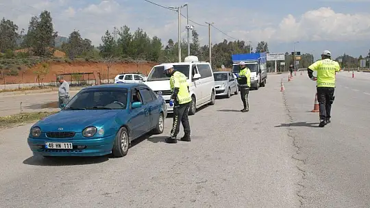 Fethiye'de Emniyetten Koronavirüs Kontrolü