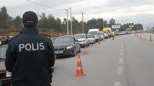 Fethiye'de Emniyetten Koronavirüs Kontrolü