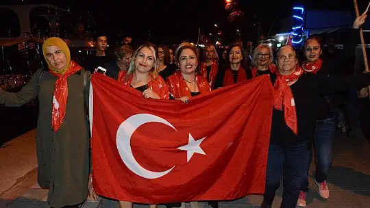 Fethiye'deki fener alayına yoğun katılım oldu
