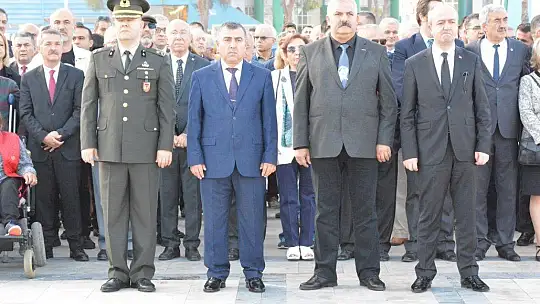 Yüce Atatürk Fethiye'de de özlemle anıldı