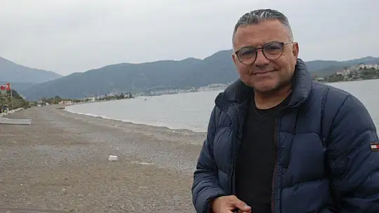 Ay, ''Hayatımızda Frene Basmamız Lazım''