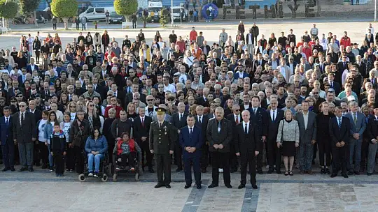 Yüce Atatürk Fethiye'de de özlemle anıldı