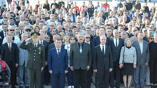 Yüce Atatürk Fethiye'de de özlemle anıldı