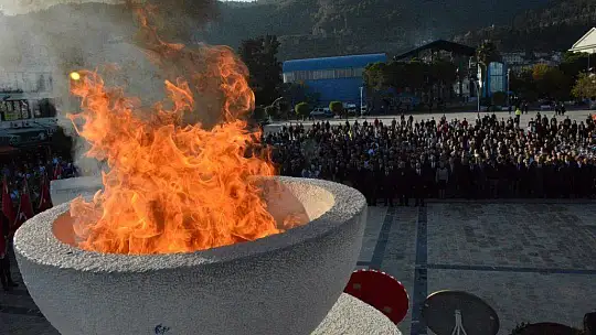 Yüce Atatürk Fethiye'de de özlemle anıldı